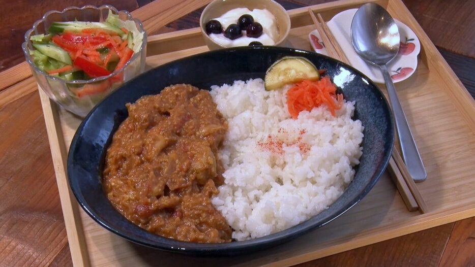 お店おすすめメニュー『麹チキンカレー』