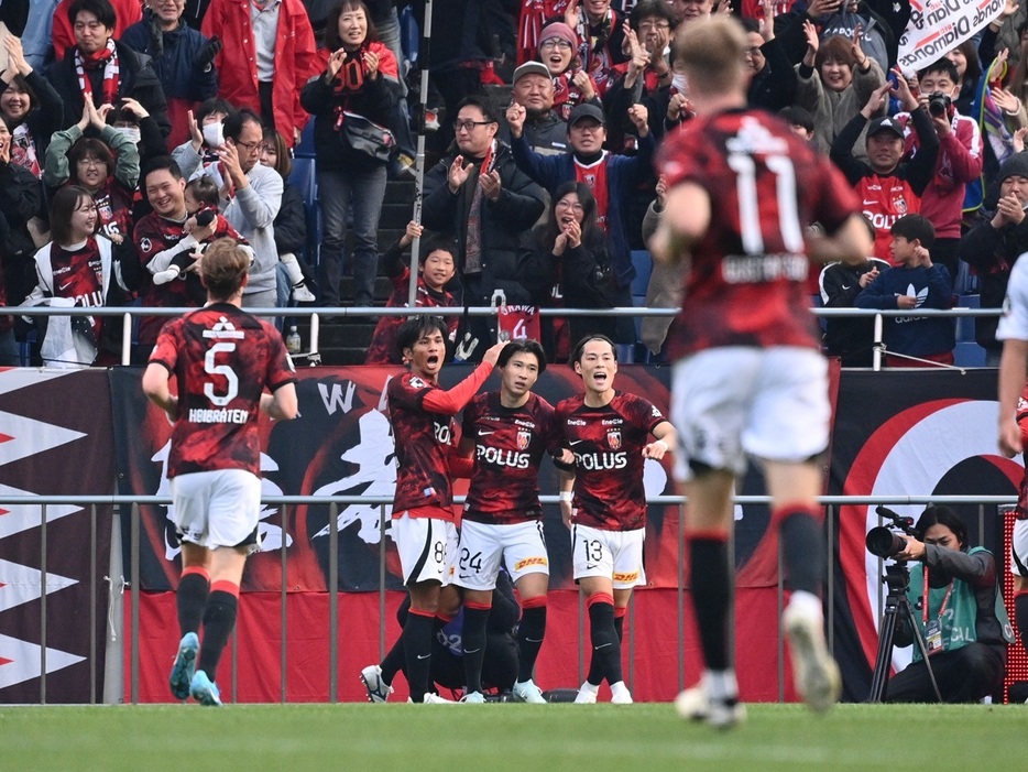 浦和が3得点で快勝(J.LEAGUE)