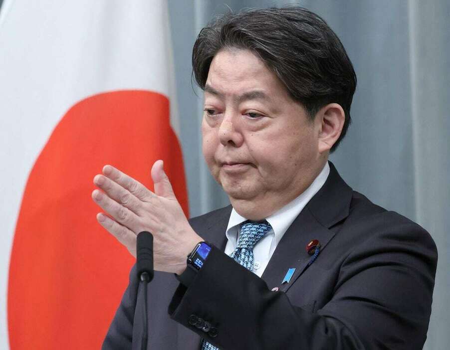 記者会見を行う林芳正官房長官＝22日、首相官邸（春名中撮影）