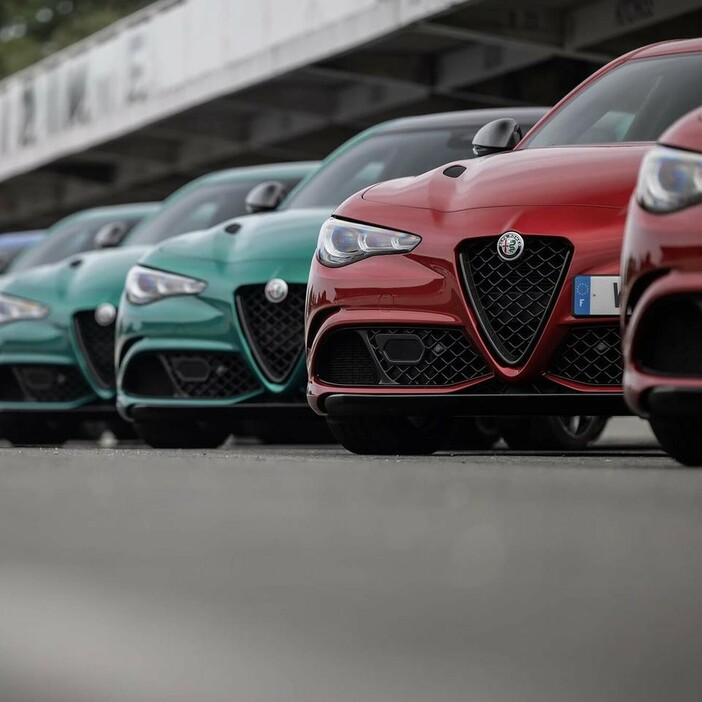 カスタマイズ プログラム「Design Your Quadrifoglio（デザイン ユア クアドリフォリオ）」が2024年11月7日（木）から実施される。