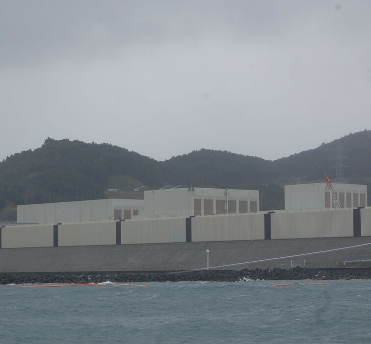 海岸側から見た東北電力女川原発。（撮影／佐藤和雄）