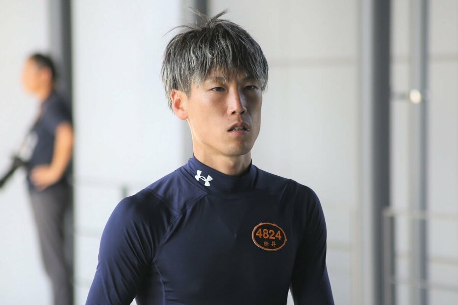 松井洪弥