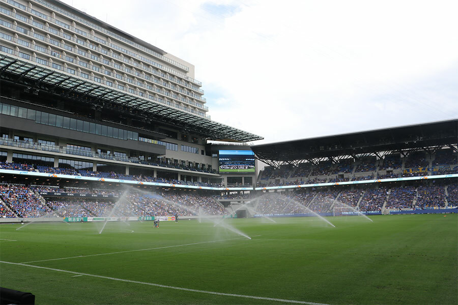 長崎に今季新たなスタジアムが開業【写真：藤原裕久】