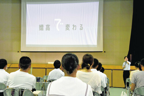 来年度からの改革内容が紹介されたオープンスクール（７月、群馬県立嬬恋高校で）