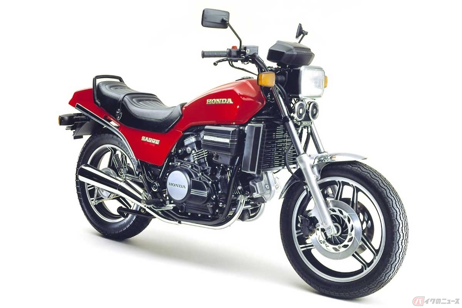 ホンダの市販車で最初にキャストホイールを装備した「VF750 SABRE」（1982年4月発売）