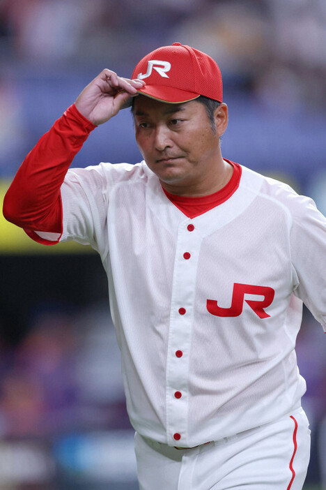 【JR九州－バイタルネット】JR九州の中野滋樹監督＝京セラドーム大阪で2024年11月1日、長澤凜太郎撮影