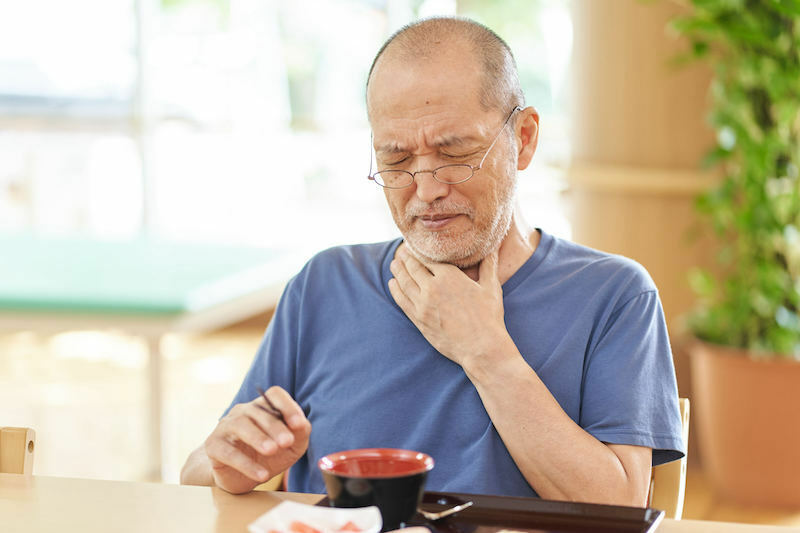 年を重ねると誤嚥性肺炎のリスクが高まる