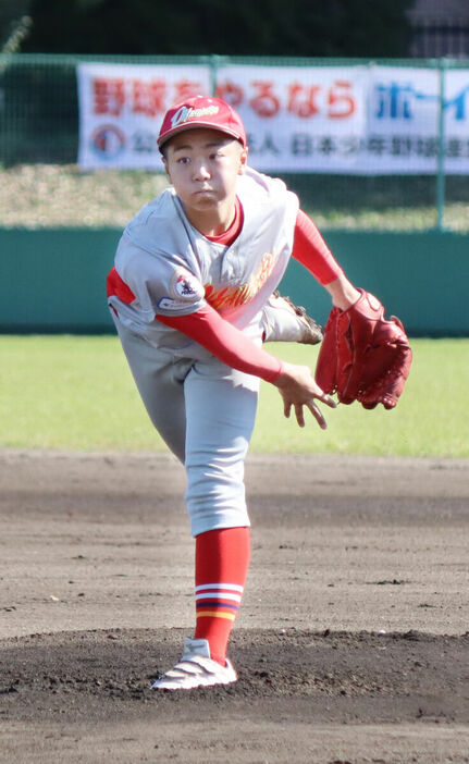 先発して４回無失点と好投した大田原・笠井遥