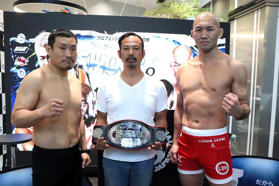 修斗世界ミドル級王座を賭けた再戦。UFCで王座に届かなかった無冠の帝王・岡見は悲願の戴冠なるか