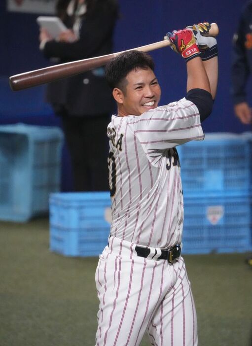 侍ジャパンに選出されている桑原将志選手【写真：日刊スポーツ/アフロ】