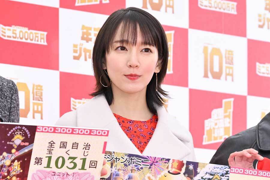 発売記念イベントに登壇した吉岡里帆【写真：ENCOUNT編集部】