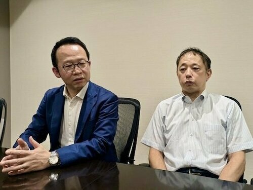 千日太郎氏（左）は住宅ローンのミックスプランに反対、淡河範明氏（右）は賛成という