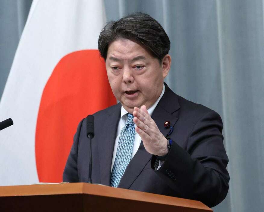 記者会見を行う林芳正官房長官＝22日、首相官邸（春名中撮影）