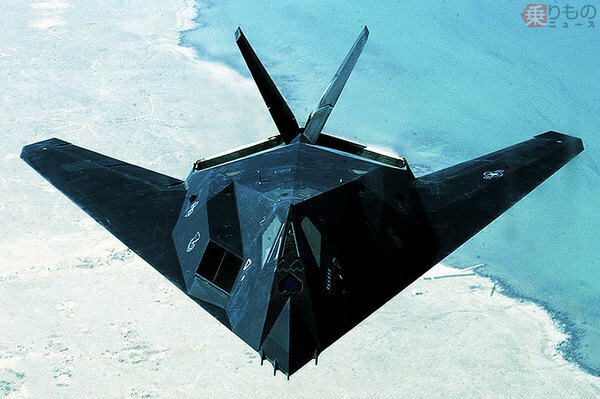 アメリカ空軍のF-117「ナイトホーク」（画像：アメリカ空軍）。