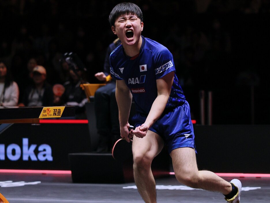 強敵が揃うWTTファイナルズ福岡にて、準優勝を果たした張本智和 photograph by Getty Images