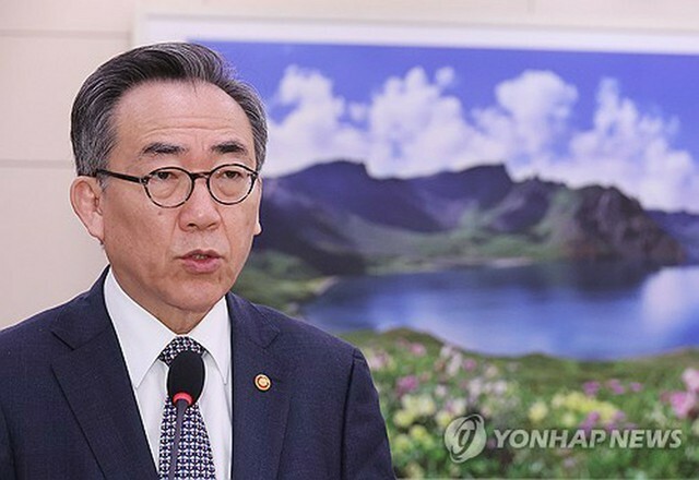 国会外交統一委員会に出席した趙兌烈・外交部長官＝7日、ソウル（聯合ニュース）