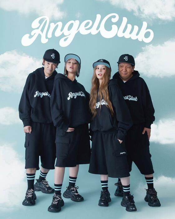 重盛さと美さんの写真集「ANGEL」の発売を記念したアパレルコレクション「“ANGEL CLUB”Apparel Collection Supported by SPLR」のビジュアル