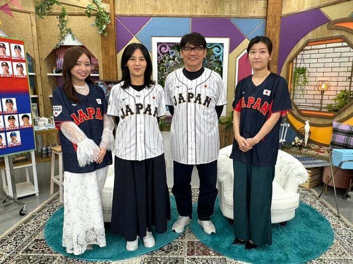 齊藤京子、井森美幸、飯尾和樹、ヒコロヒー（C）テレビ朝日