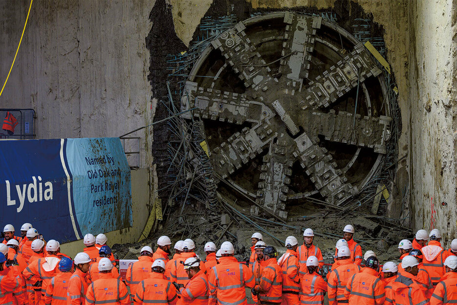 ターミナルのオールド・オーク・コモン駅の巨大トンネルは開通　HS2/COVER IMAGES-REUTERS