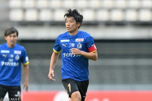 ホーム最終戦・群馬戦のピッチに立つ梅崎 [写真]＝J.LEAGUE via Getty Images