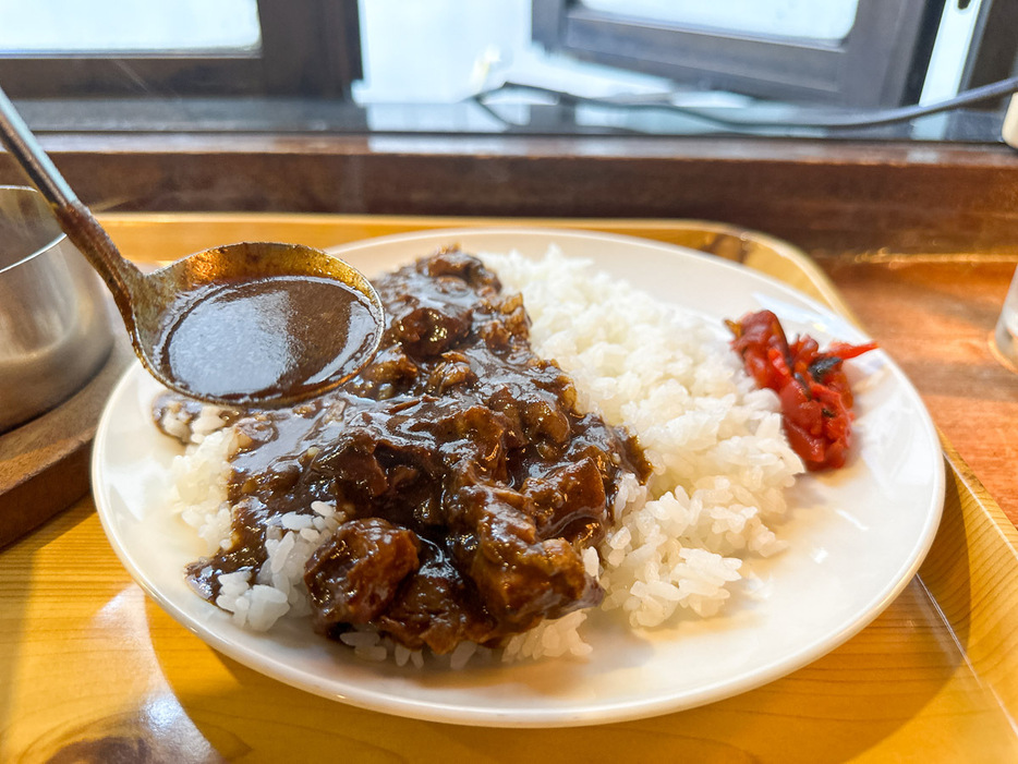 カレーのルーもライスもたっぷり