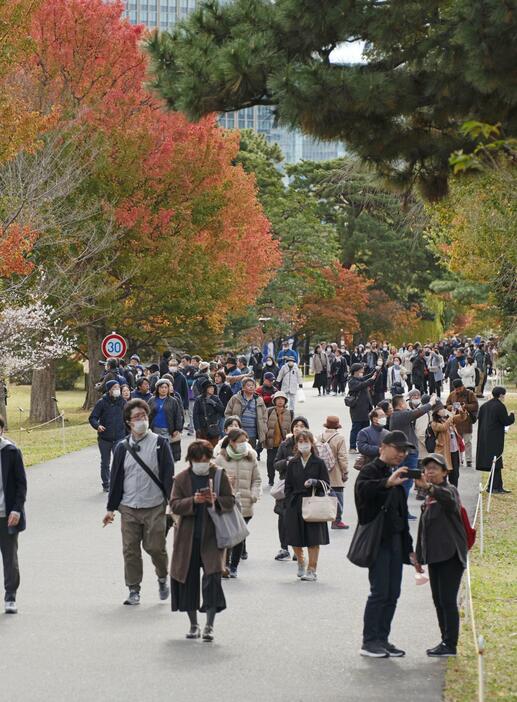 昨年の皇居・乾通りの一般公開