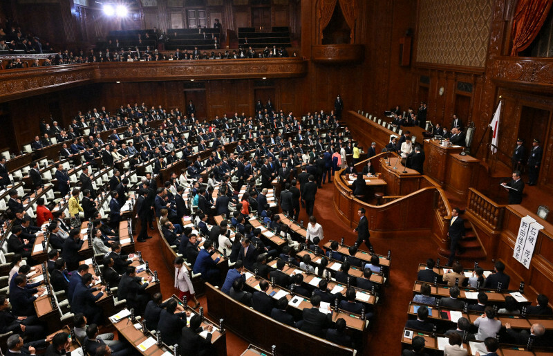 首相指名選挙決選投票が行われた衆院本会議＝国会内で2024年11月11日午後3時46分、宮間俊樹撮影