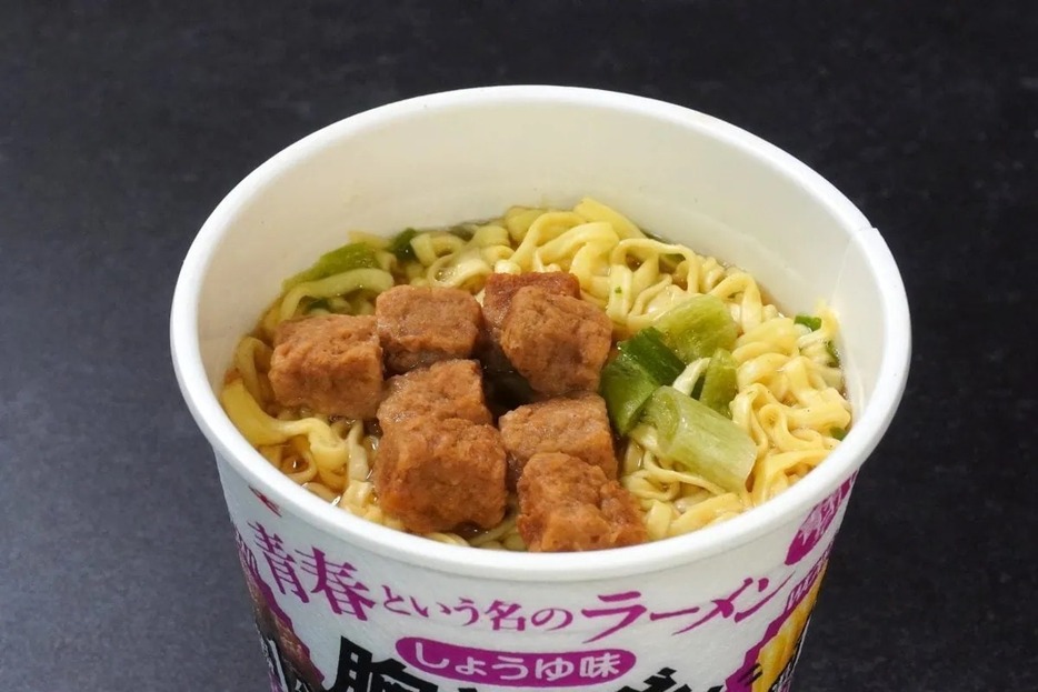 「明星 青春という名のラーメン 胸さわぎでかミート しょうゆ味」