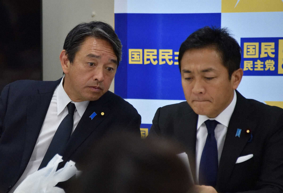 代議士会に出席した国民民主党の玉木雄一郎代表（右）と榛葉賀津也幹事長（左）　（撮影・小田切　葉月）