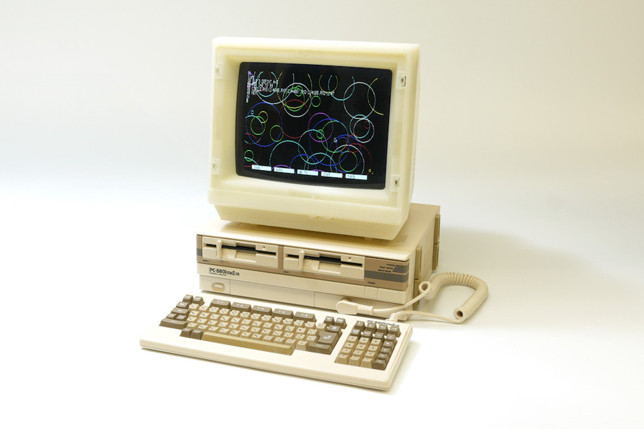 来年春に発売予定の「PasocomMini PC-8801mkⅡSR」