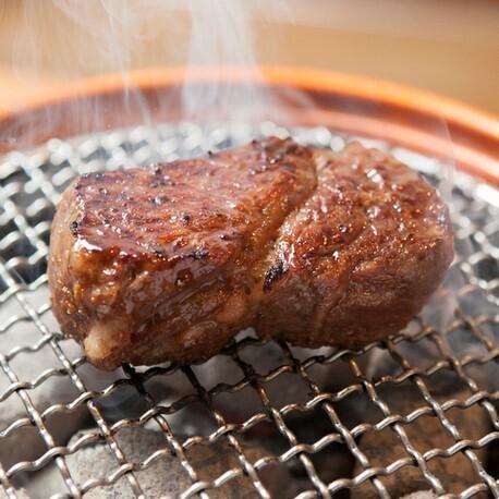 炭火焼肉ホルモン まるは