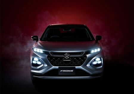 スズキの新型コンパクトSUV「フロンクス」のフロントフェイス（写真：スズキ）