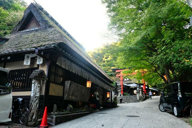 嵯峨鳥居本地区の街並み。愛宕神社の門前町として栄えた=2024年11月3日午後3時4分、京都市右京区、日比野容子撮影