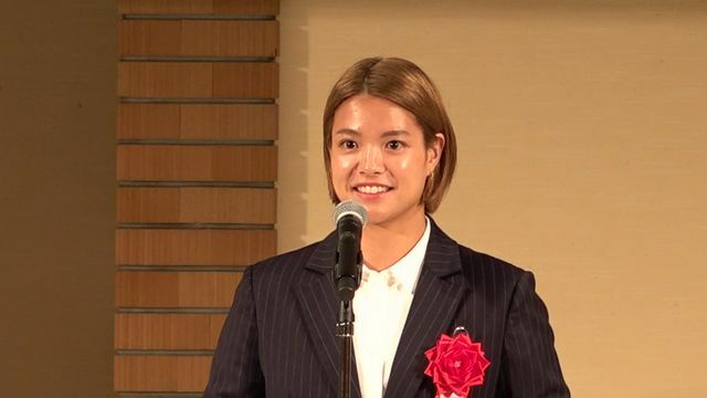 登壇した柔道・阿部詩選手