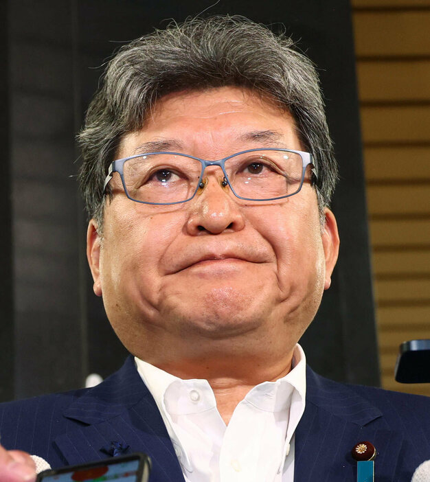 萩生田光一氏