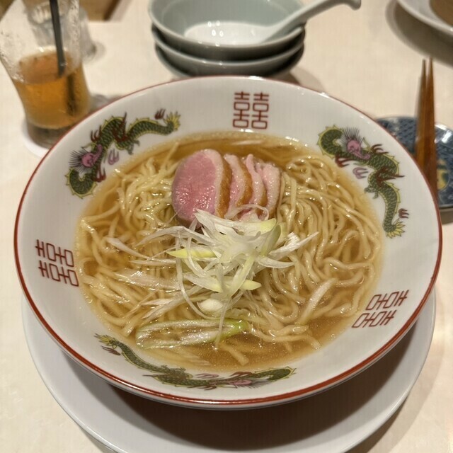 「鴨醤油ラーメン」1,000円