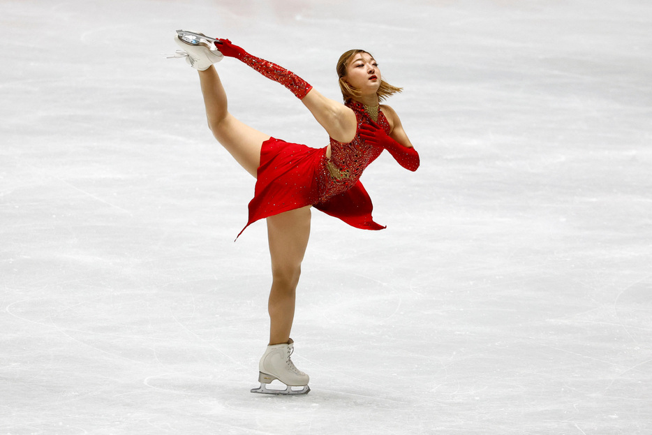 フィギュアスケートのＧＰシリーズ第４戦、ＮＨＫ杯は８日、東京・国立代々木競技場で開幕。女子ＳＰでは世界選手権３連覇中の坂本花織が今季世界最高の７８．９３点で首位（２０２４年　ロイター）