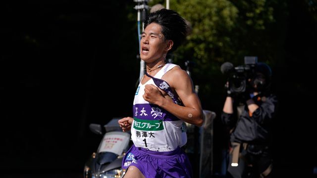 最終8区で猛追をみせた駒澤大学の山川拓馬選手(写真：SportsPressJP/アフロ)