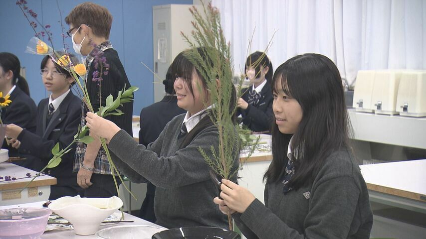 札幌国際情報高校　華道部の活動