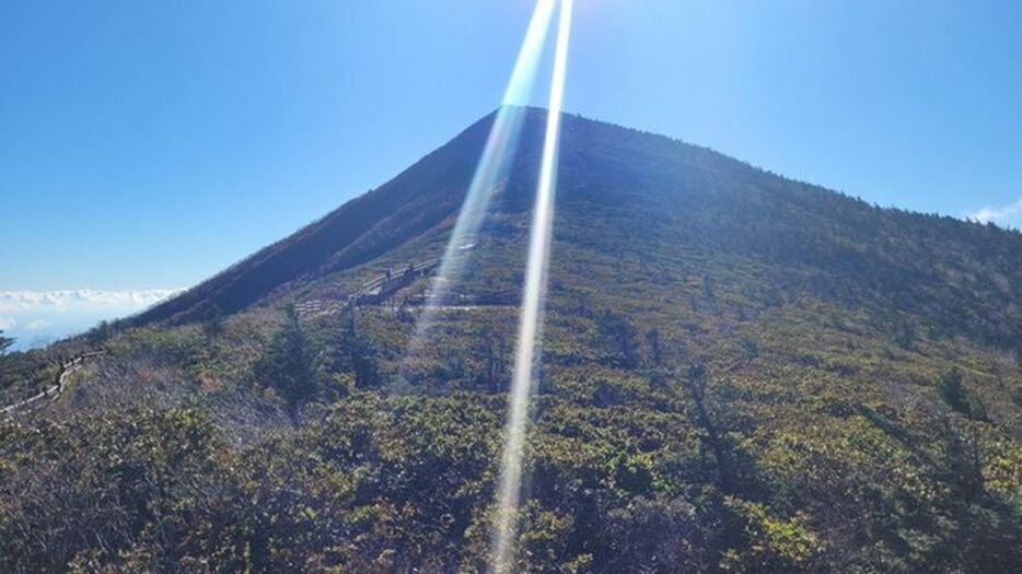 雪岳山＝雪岳山事務所提供(c)NEWSIS