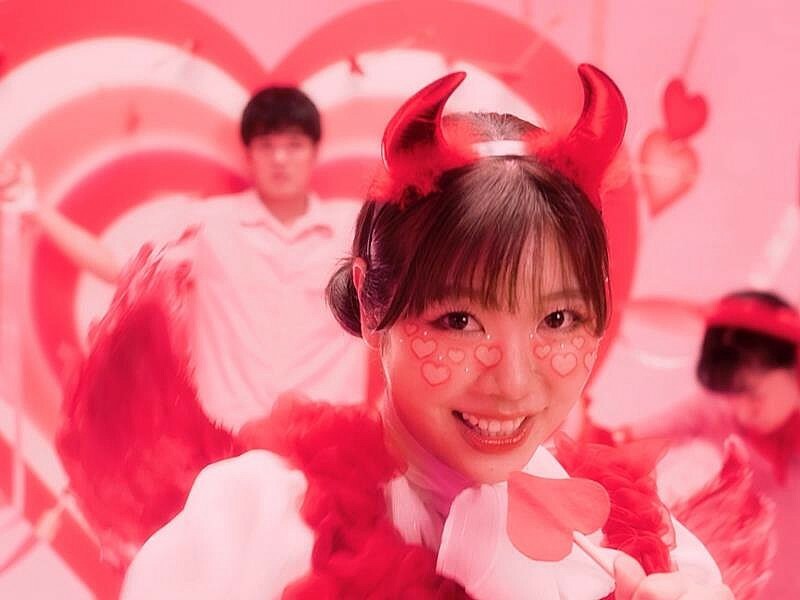 眉村ちあき、ニューAL『うふふ』から「幸福ミュージック」MV公開