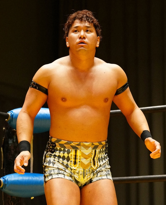 プロレスラーの岩崎孝樹