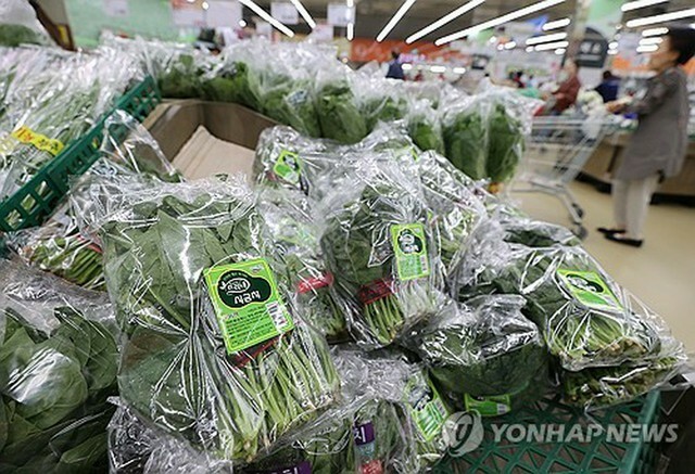 ソウル市内のスーパーの野菜売り場＝（聯合ニュース）