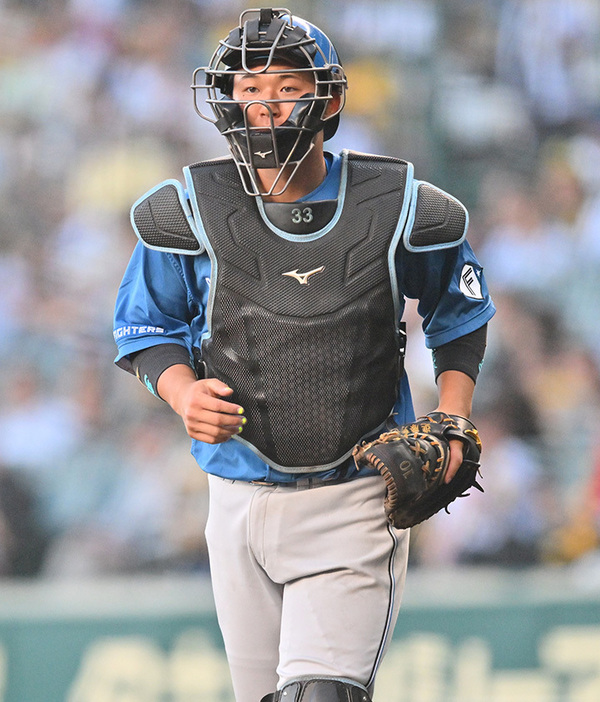 待望の一軍デビューはドライチ・細野と組んだ6月18日、甲子園での阪神戦だった