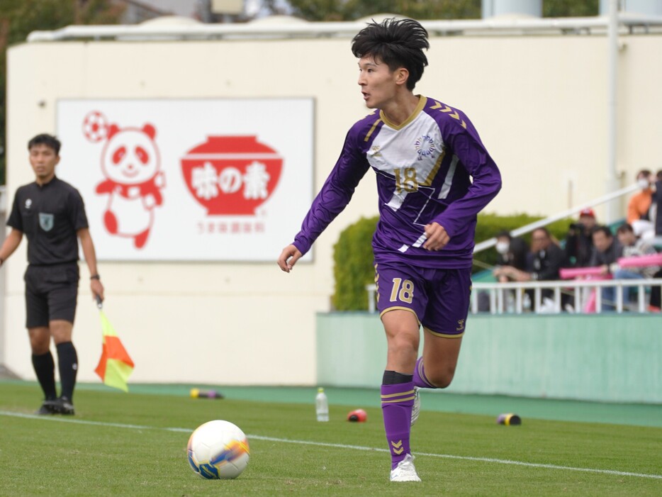 堀越高が誇る左の翼、MF小泉翔汰(3年=東京杉並ソシオFC U-15出身)(Masashi TSUCHIYA)