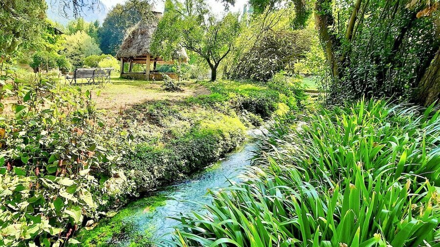 ラツィオ州の天然自然記念物に指定されている「ニンファの庭園」