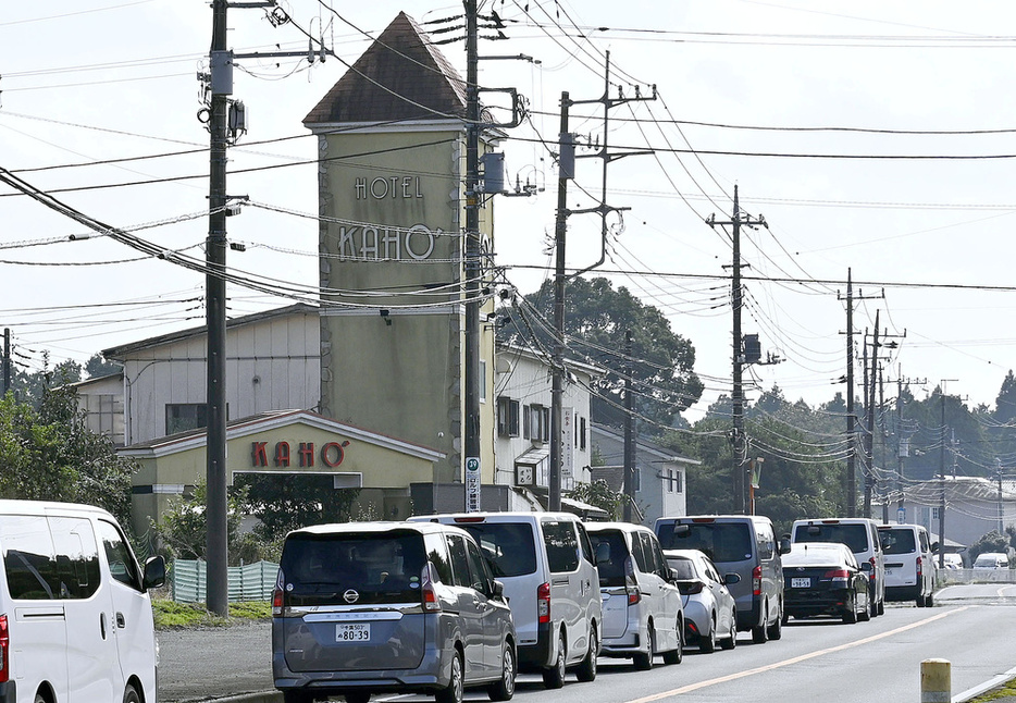 女性従業員が死亡していたホテル＝1日、千葉県市原市