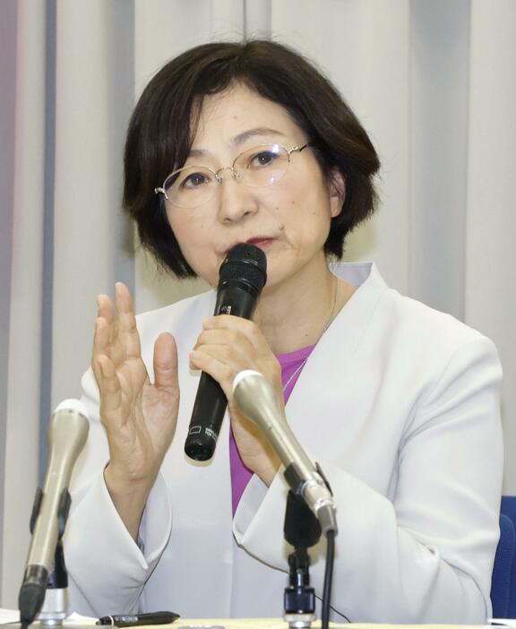 記者会見で岐阜県知事選に向けた意気込みを語る和田玲子氏＝16日午後、岐阜市