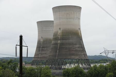 スリーマイル島原子力発電所（写真：AP/アフロ）