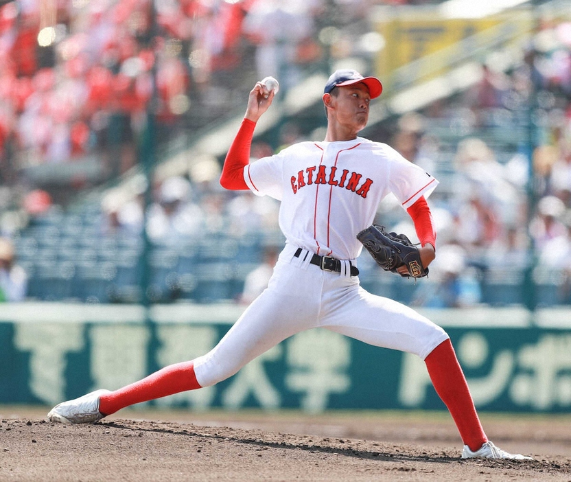 中日6位指名の聖カタリナ学園・有馬